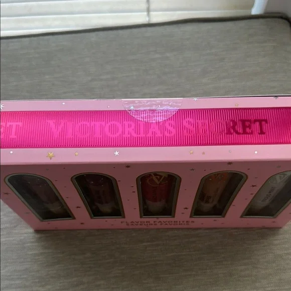 Victoria's Secret Pink and Purple Lip Balm and Gloss Set - Picture 6 of 8